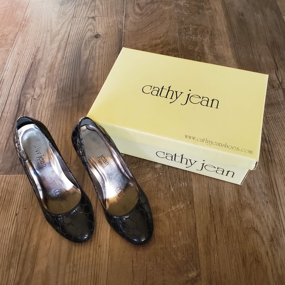 Cathy Jean Heels in Black with Box. Size: 6 - Picture 2 of 4